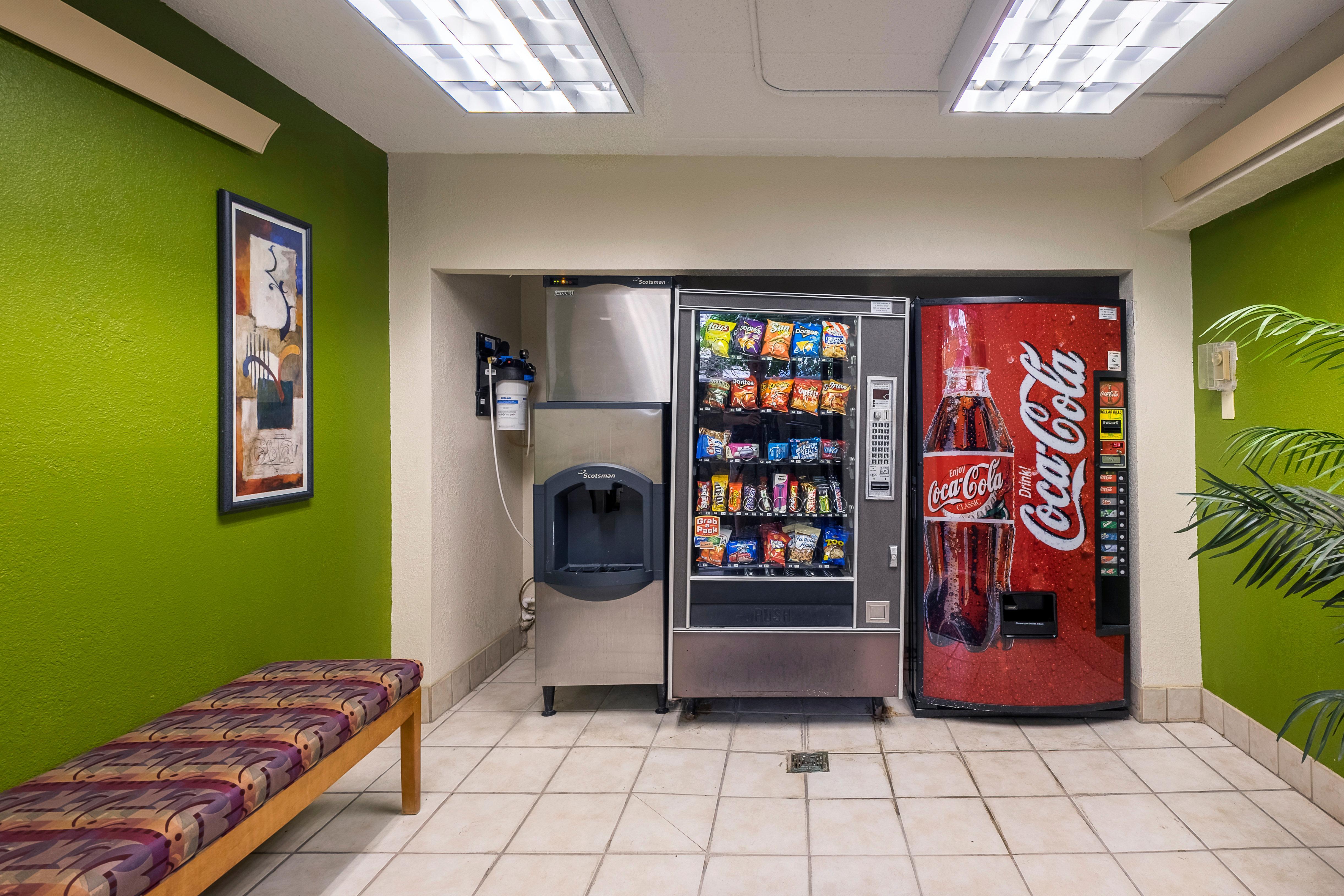 Red Roof Inn Plus+ West Springfield Luaran gambar